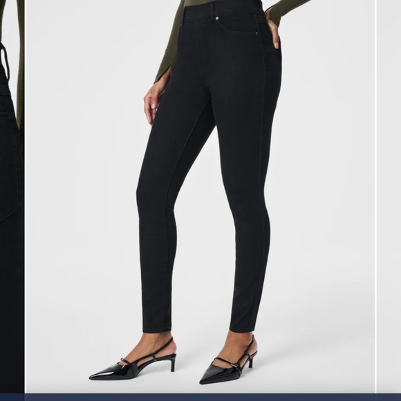 SPANX Black Leggings with Fake Pockets - Picture 1 of 5